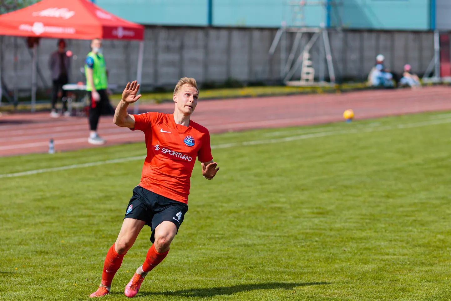 В основной состав "Транса" в этом сезоне прочно вошел уроженец Ида-Вирумаа Александр Иванюшин.
