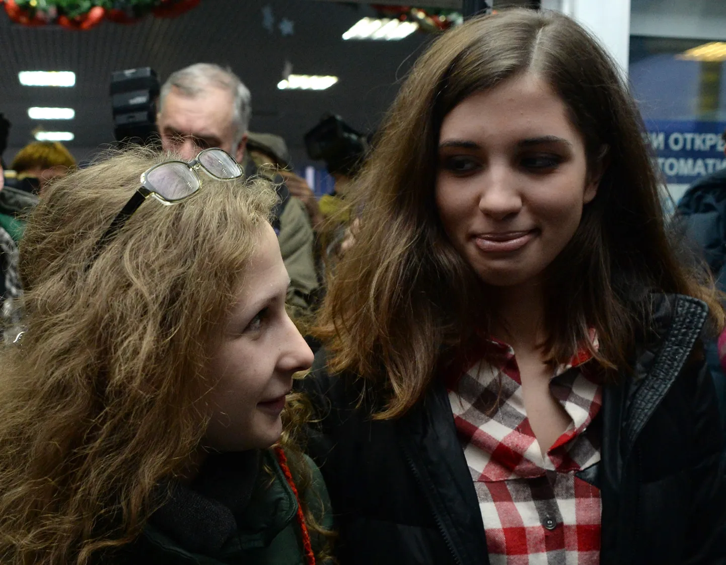Nadežda Tolokonnikova (paremal) ja Maria Aljohhina.