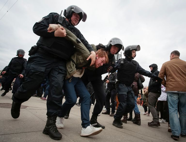 Protestijad enne Vladimir Putini ametisse vannutamist. 