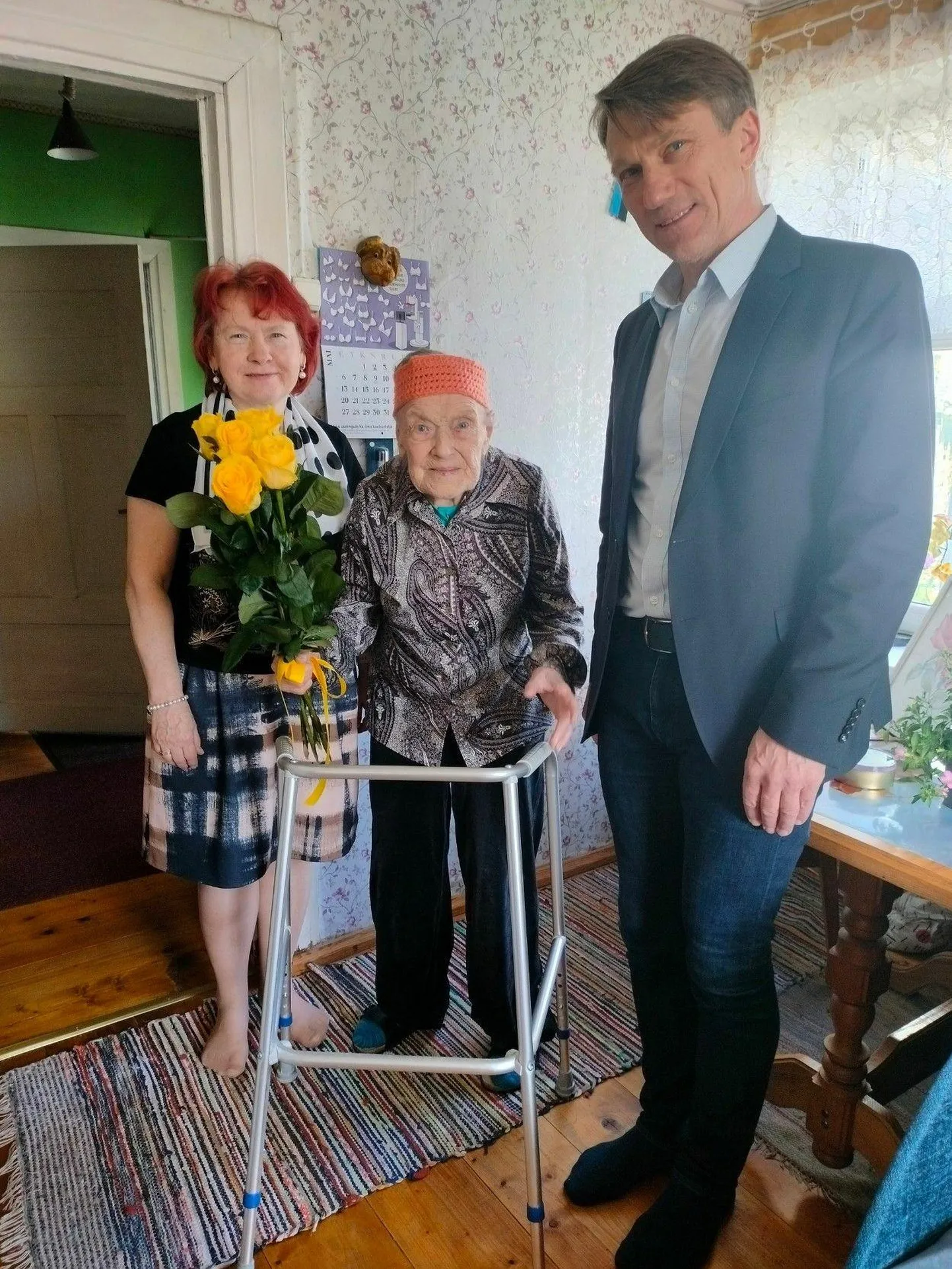 103-aastane Maria Sapelson on oma elus paljusid abistanud.