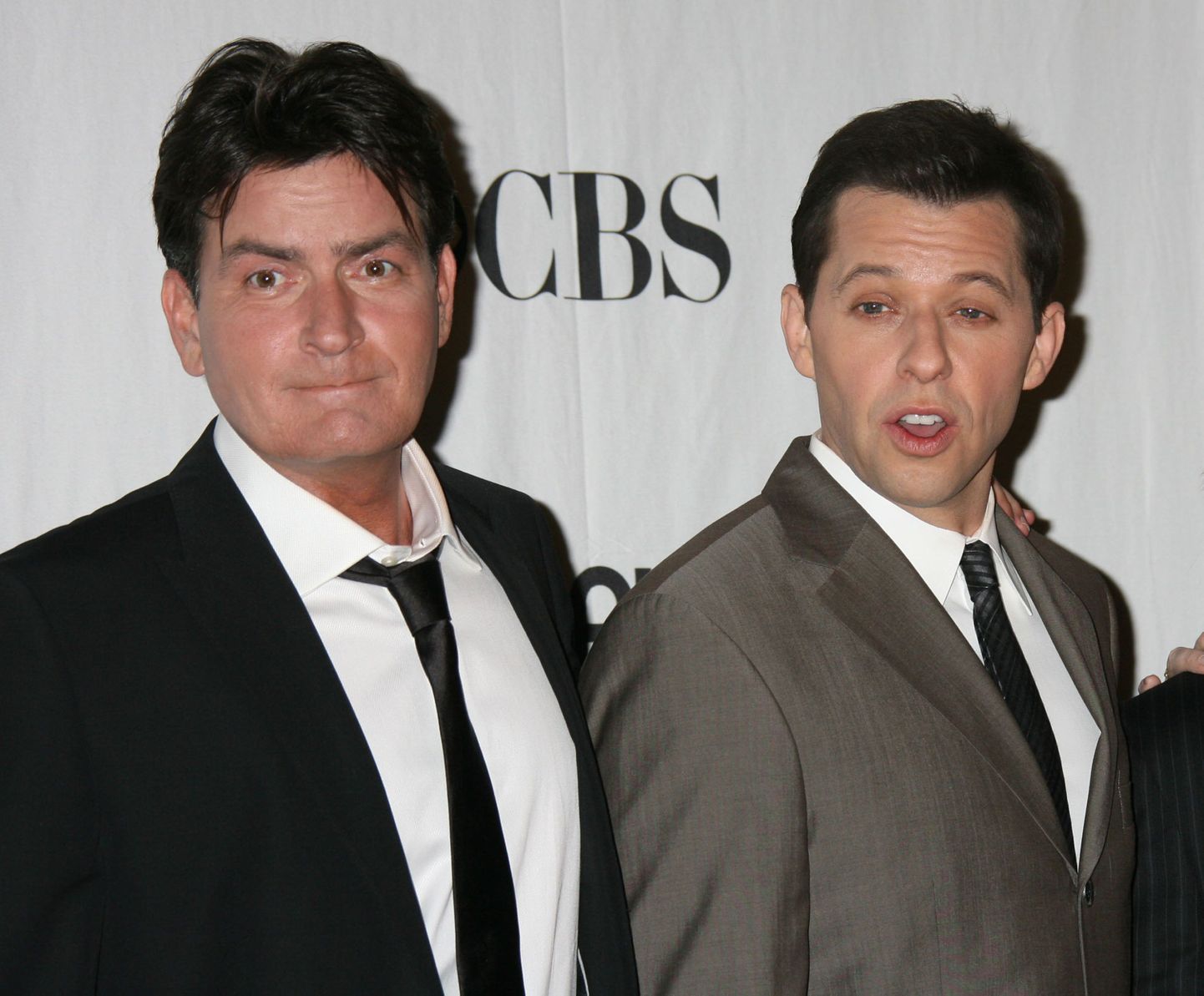 Sarja «Kaks ja pool meest» tähed Charlie Sheen (vasakul) ja Jon Cryer.