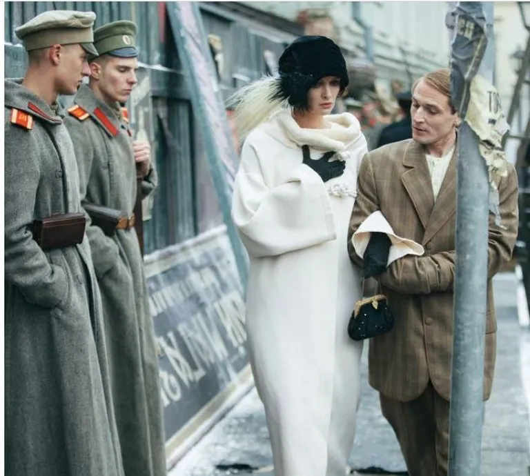 Алексей Филимонов и Паулина Андреева в сериале «Вертинский».