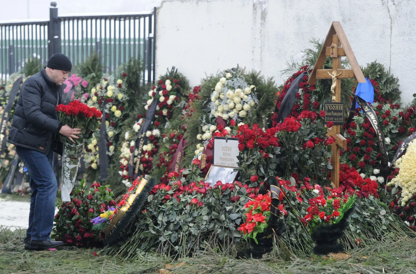 На могиле Деда Хасана.
