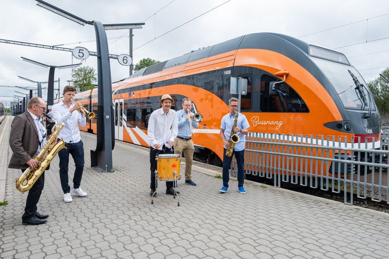 Elron tähistas uute rongide kasutuselevõtmise 10. aastapäeva kontserdiga.