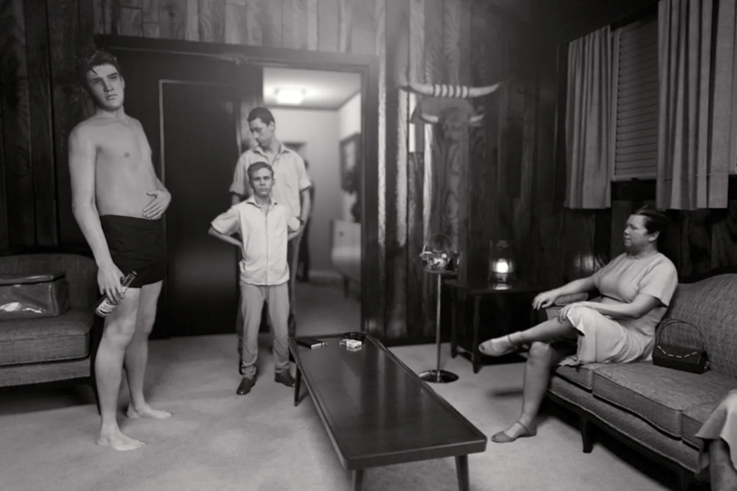 David Claerbout "KUNINGAS" (Alfred Wertheimeri 1956. aasta foto järgi noorest mehest nimega Elvis Presley). 2015–2016. Ühekanaliline videoprojektsioon, 10 min