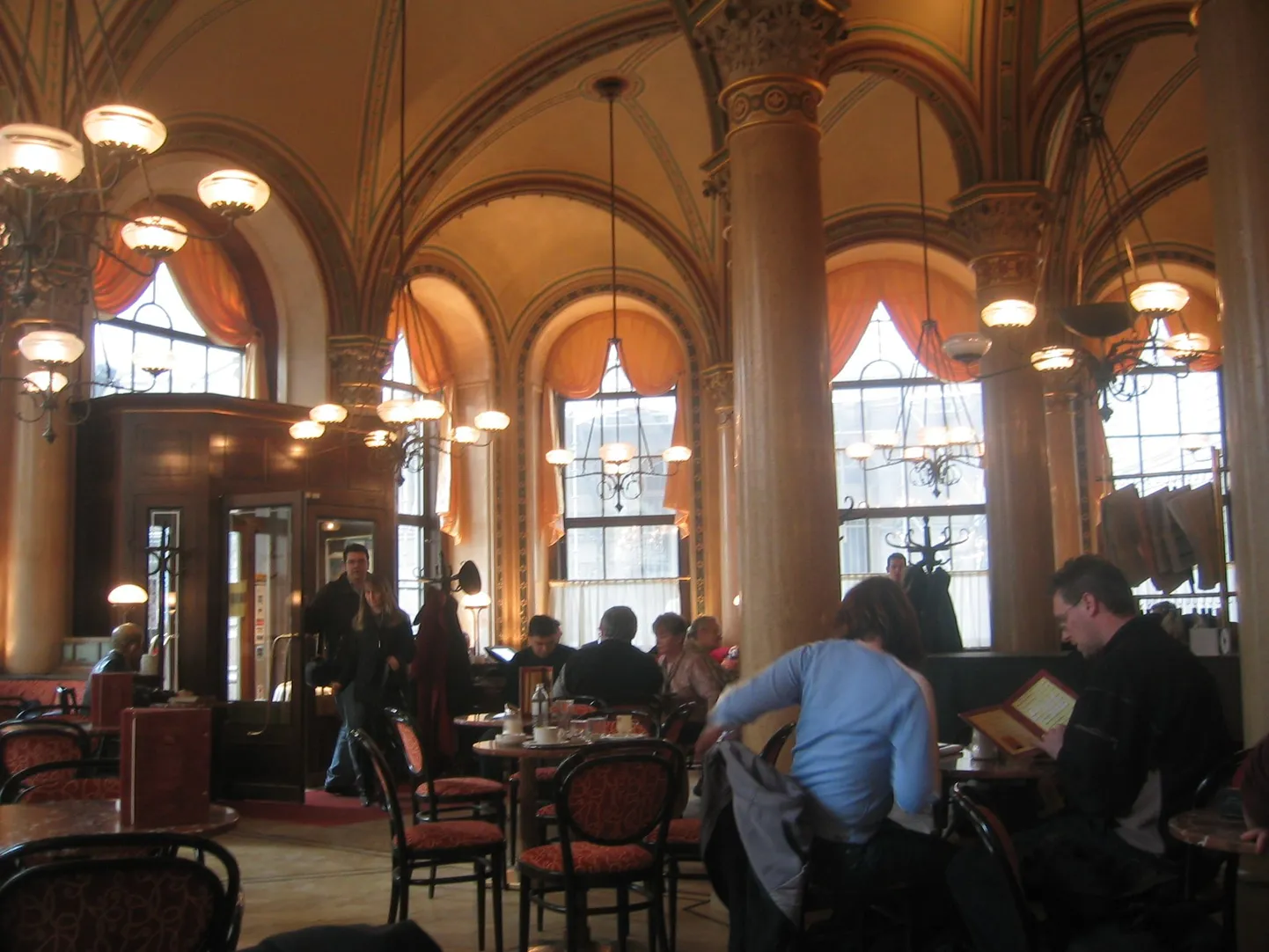 Kohvik Viinis, kus on Merceri uuringu kohaselt maailma kõrgeim elukvaliteet.