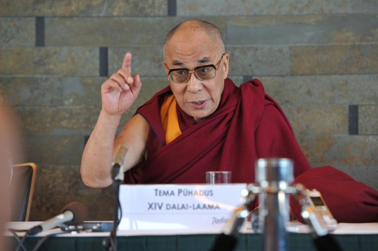Tiibeti vaimne juht dalai-laama Tenzin Gyatso 2011. aastal Tallinnas.