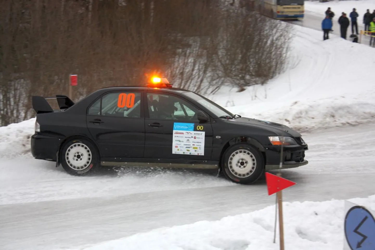 Võrumaal testitakse ralliautosid.