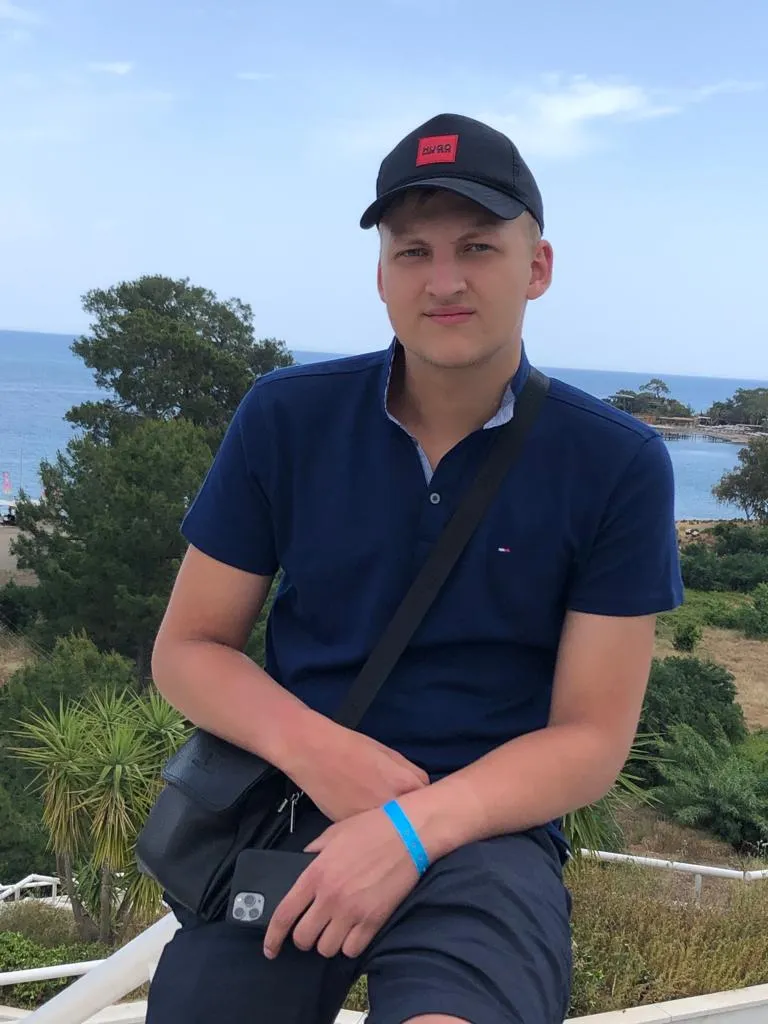 Valsts policija lūdz palīdzību bezvēsts prombūtnē esoša jaunieša meklēšanā
