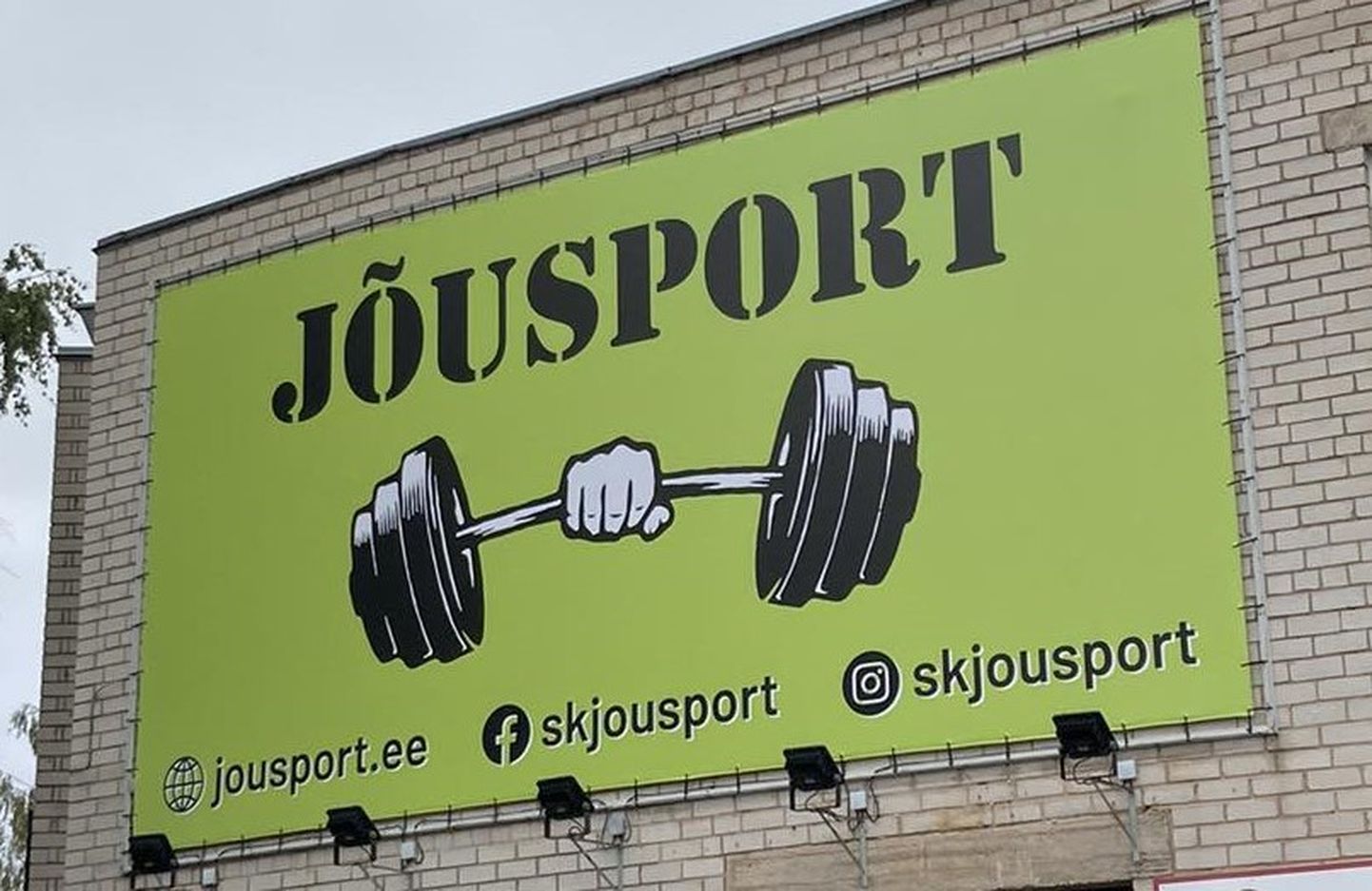 Eesti suurim raskejõustikuklubi Jõusport laieneb alates septembrist Tartusse.