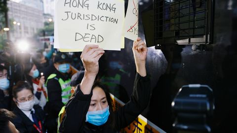 Hongkongis võeti julgeolekuseaduse alusel kinni kümned opositsionäärid