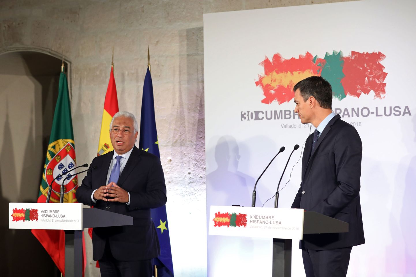 Hispaania peaminister Pedro Sánchez kolmapäeval Valladolidis koos Portugali ametivenna António Costaga.