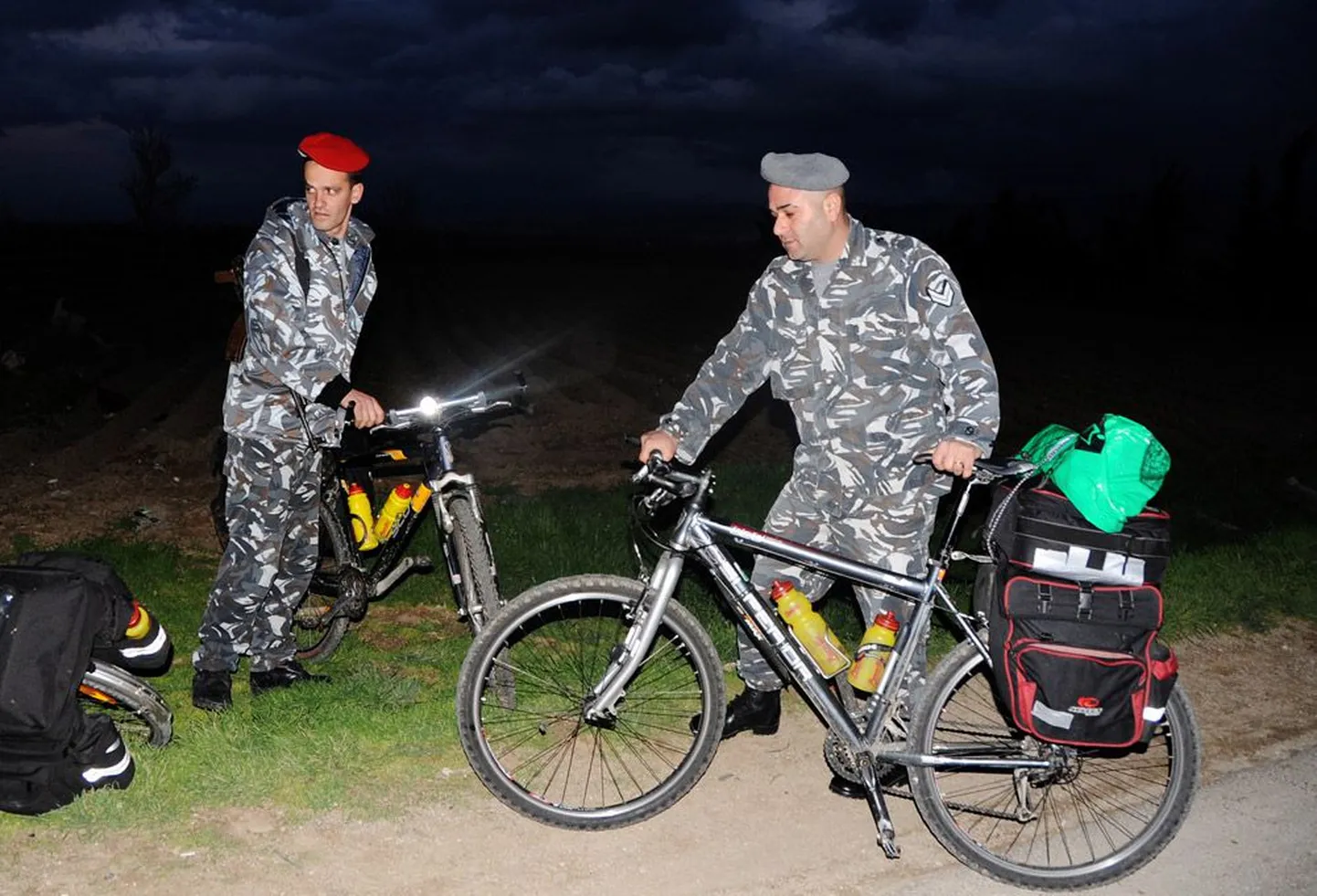 Ливанские власти нашли велосипеды похищенных эстонцев.