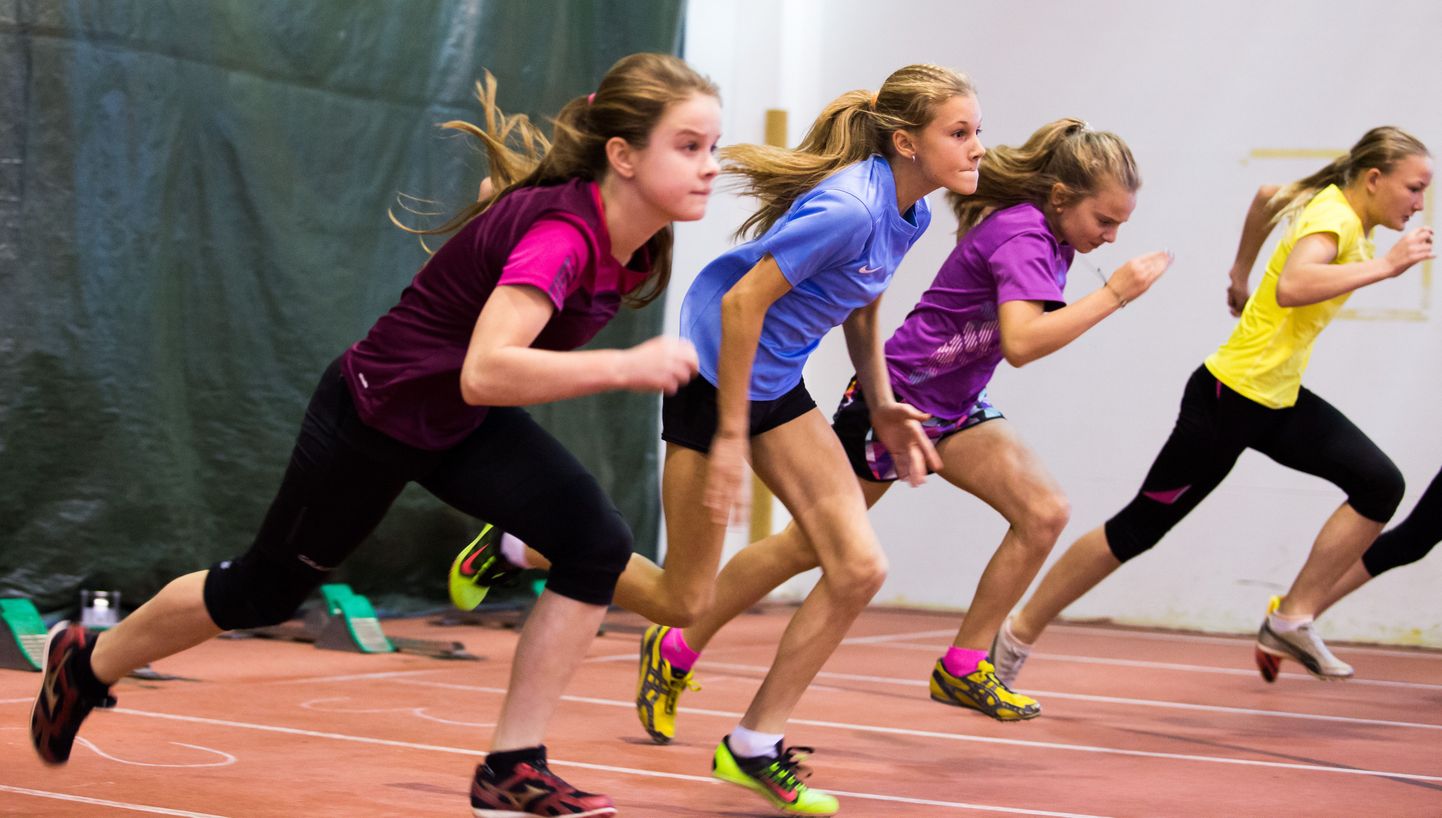 Kolmapäeval peeti Paalalinna viilhallis noorte kergejõustiku võistlussarja «TV 10 olümpiastarti» Viljandimaa hooaja esimene osavõistlus.