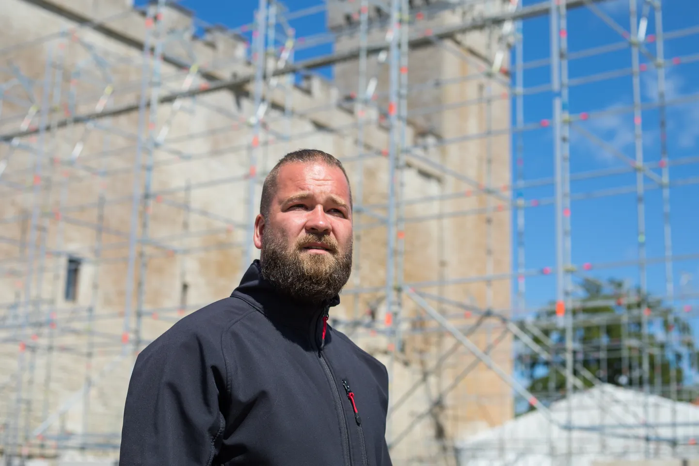 TÄPNE TÖÖ: Ooperimaja ehituse muudab keeruliseks see, et rajatis koosneb väga paljudest detailidest, tõdes Windpro OÜ juhatuse liige Raido Mihkelson.