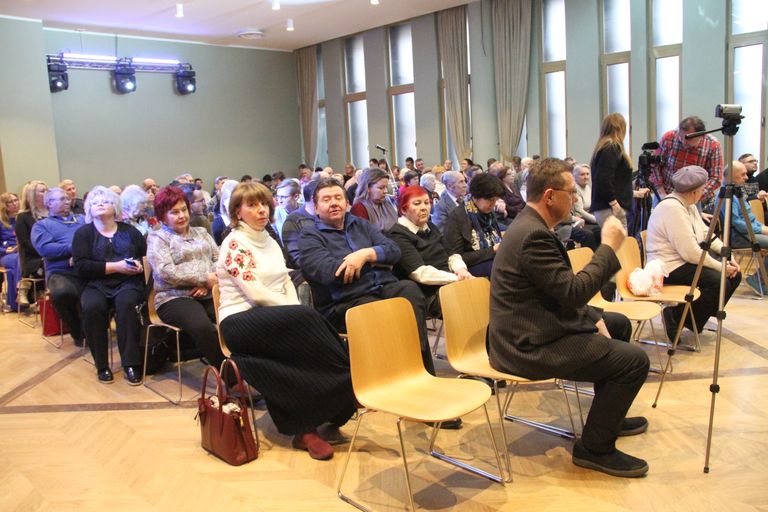 Встреча нарвитян с руководителями города в ДК "Ругодив".