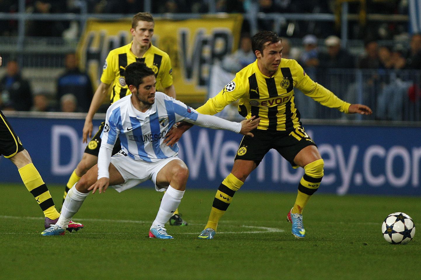 Malaga ja Dortmundi Borussia esimene veerandfinaal.