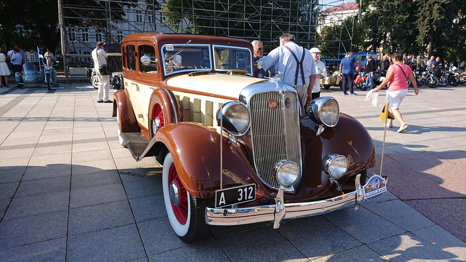 Raivo Hannusele kuuluv Chrysler CO 6 oli kunagi Al Capone jõuguliikmete valduses.