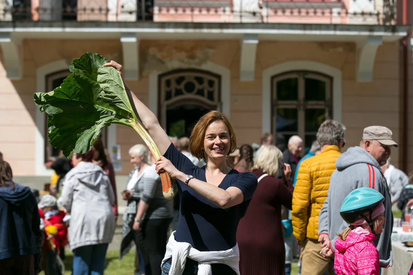 Kristiina Herodes algatas eelmisel aastal Roosna-Alliku rabarberifestivali.
