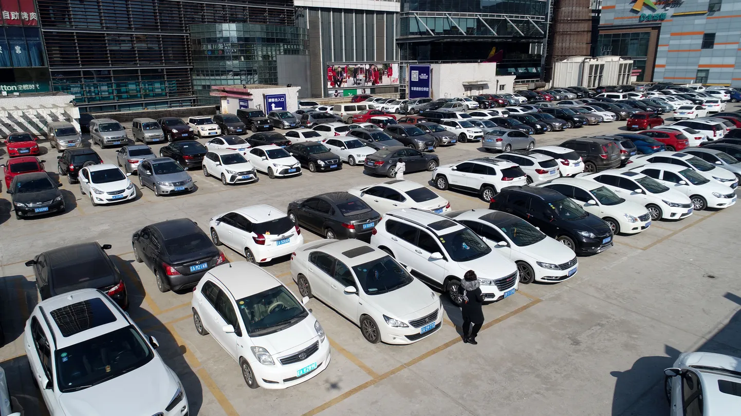 Autod parklas.
