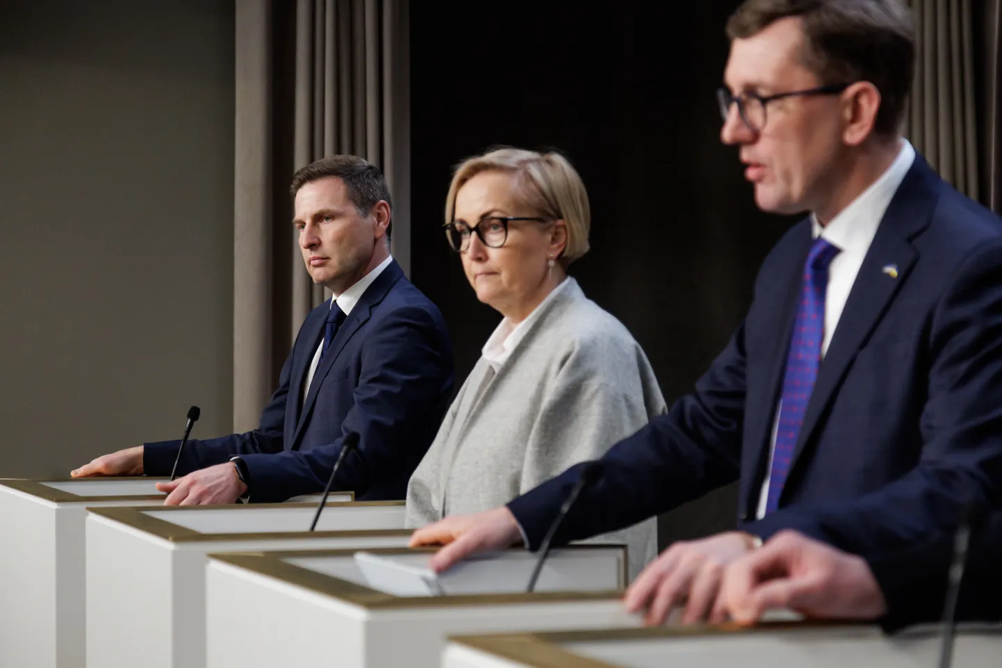 Segadus pensionite indekseerimise teemal tekkis pärast Kristina Kallase esinemist ETVs, kui ajakirjandusse ilmusid pealkirjad, millest võis välja lugeda, et uus võimuliit võib pensionite indekseerimisest loobuda.