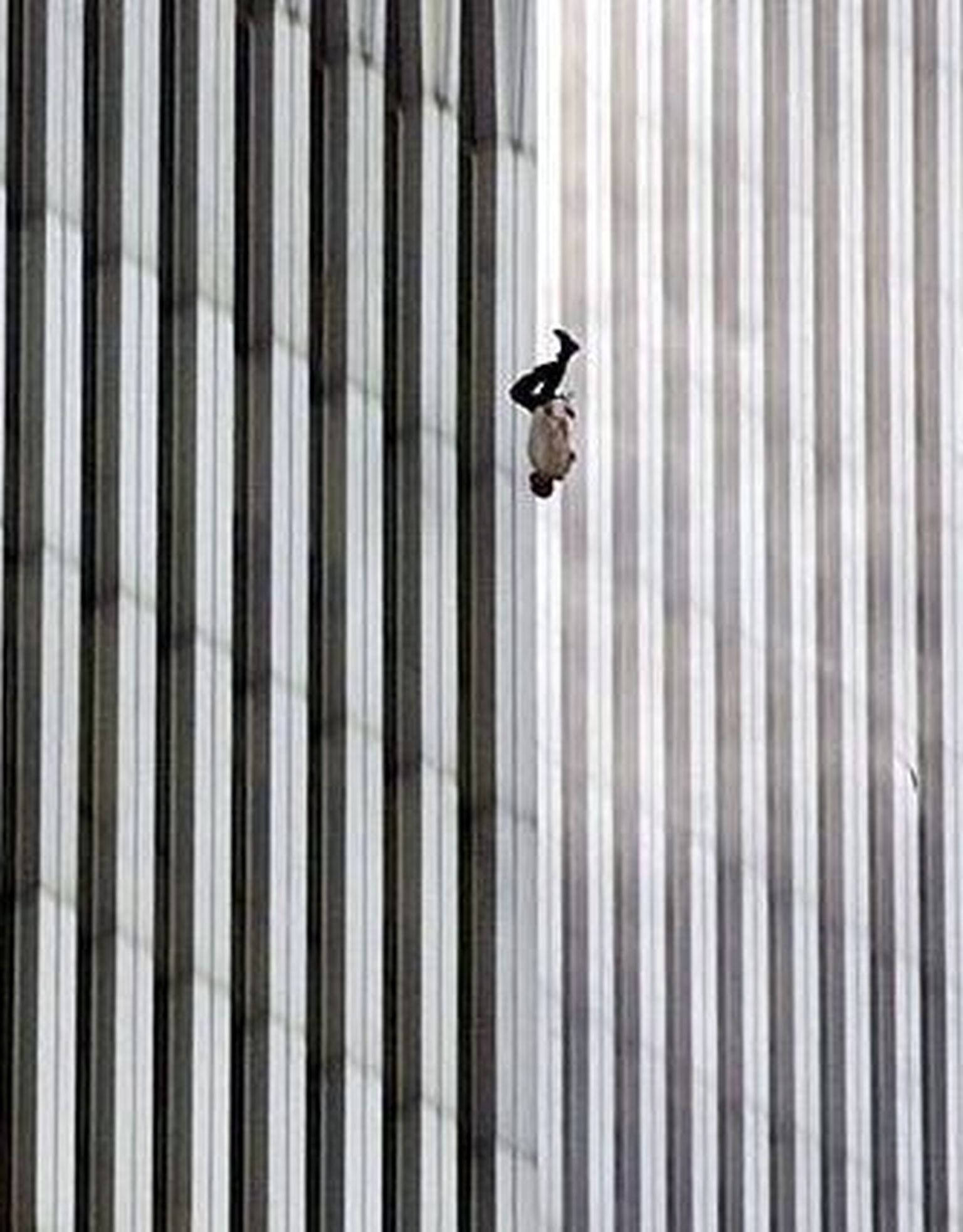 Kes oli mees, kes hüppas 11. septembril pea ees WTC tornist alla?