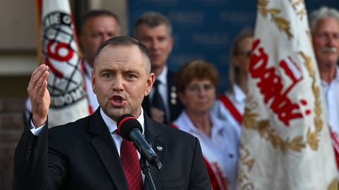 POOLA-UKRAINA TÜLI ⟩ Allikad: Poola ametnikud kaaluvad Zelenskõiga kontaktide piiramist