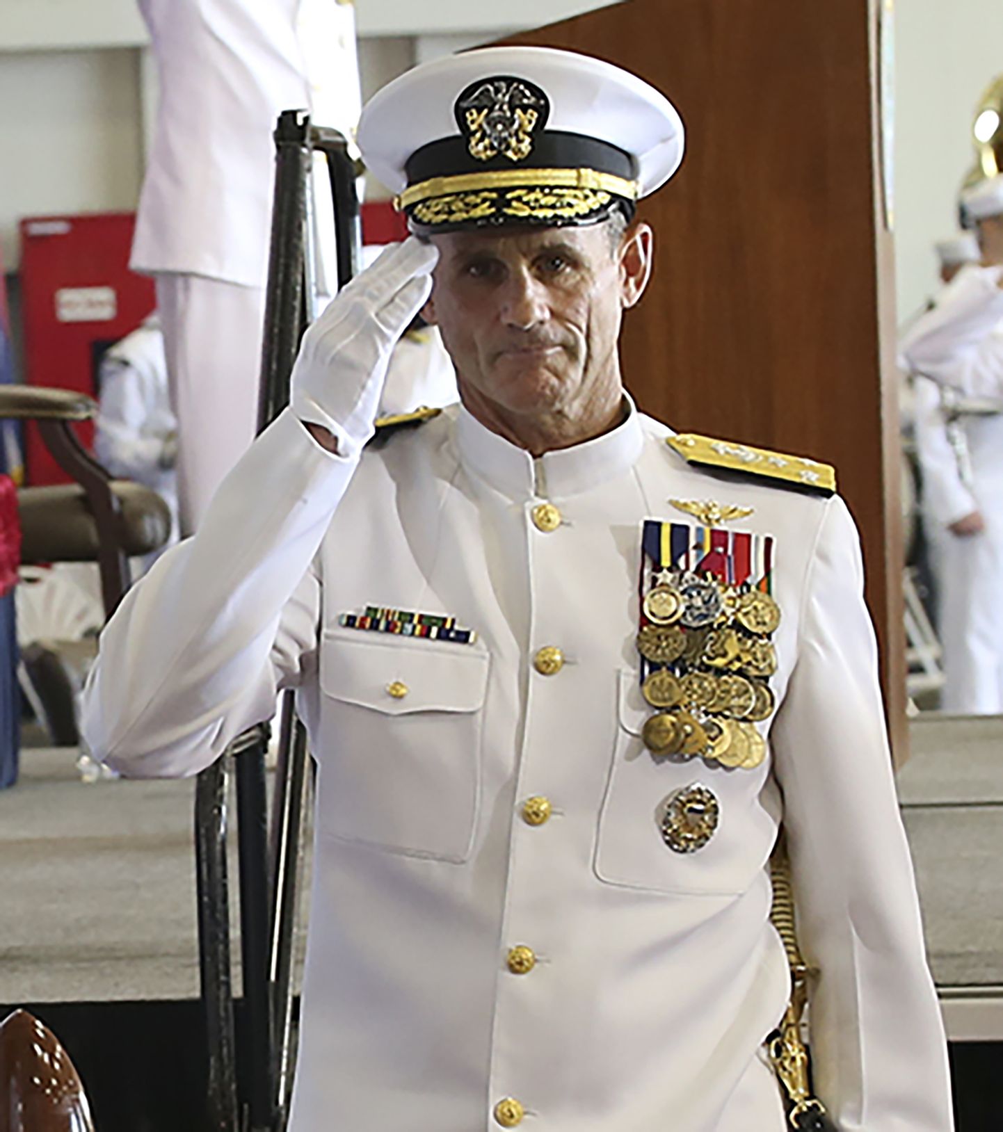 Viceadmirālis, ASV 2. Jūras kara flotes kapteinis Endrjū Lūiss