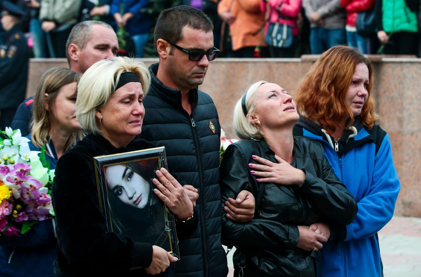 Krimā atvadās no Kerčas slaktiņā bojāgājušajiem