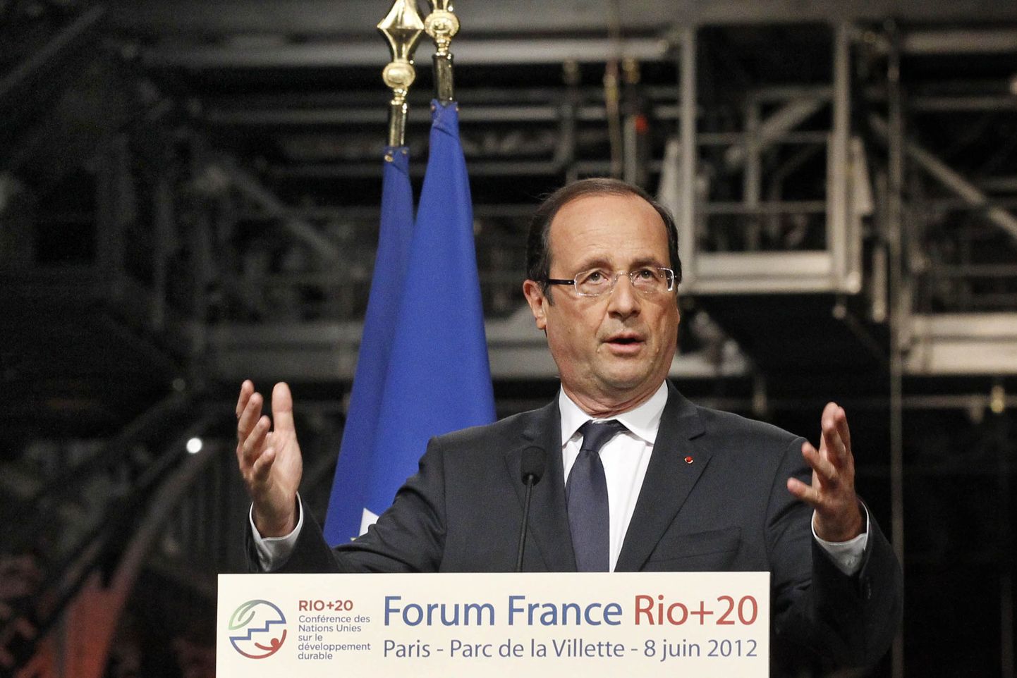 President Francois Hollande Rio foorumil Pariisis 8. juunil
