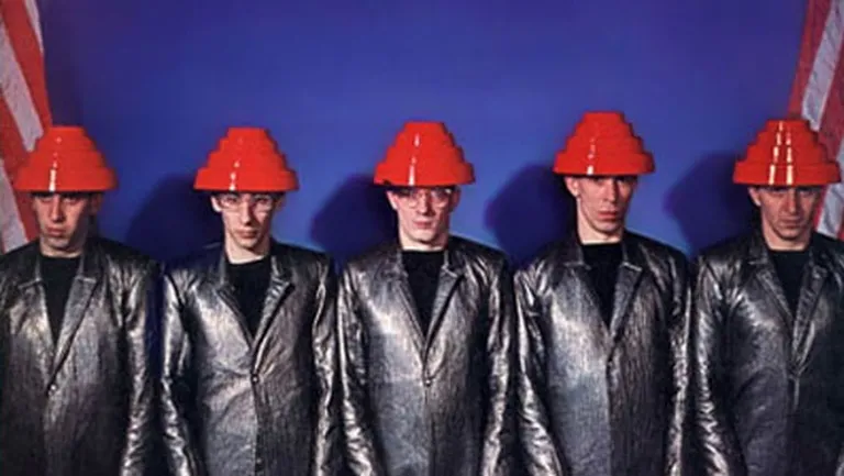 Devo 1980.gadā