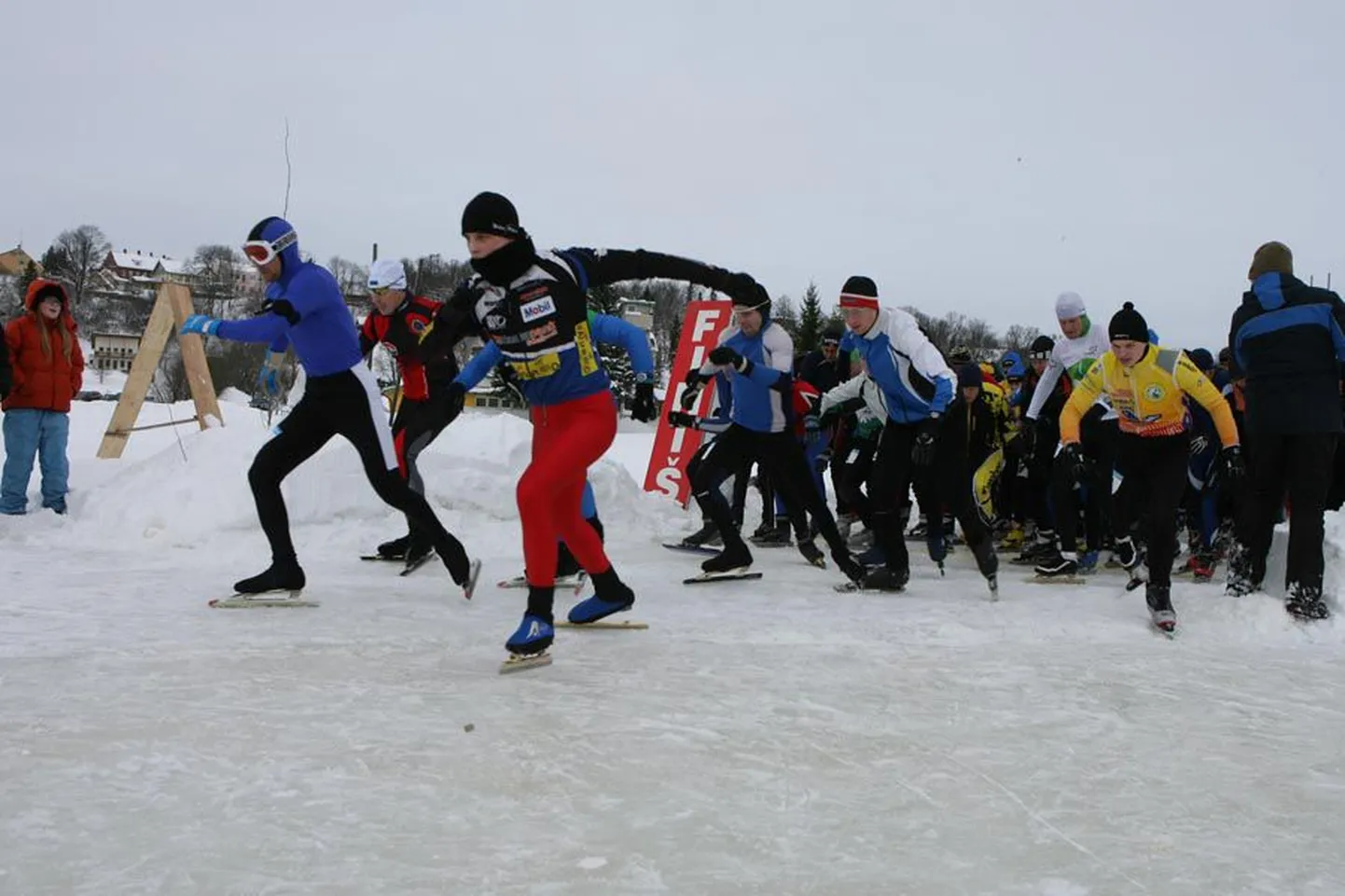 Mulgi uisumaraton lükkub teadmata ajaks edasi.