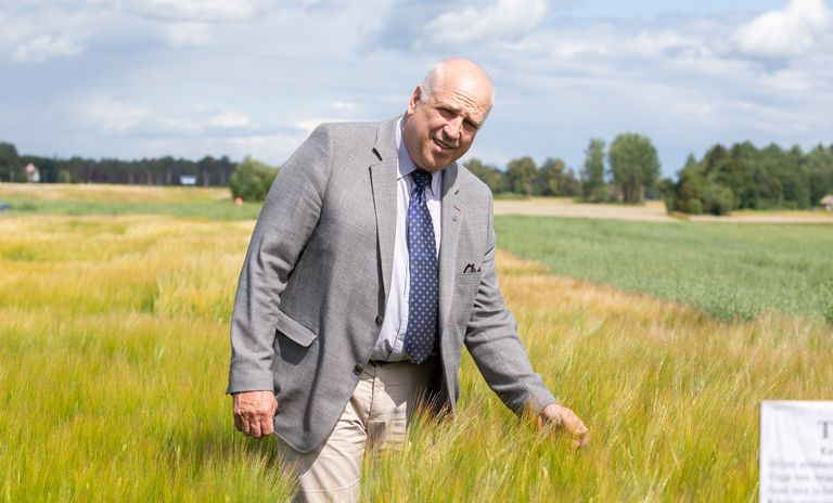 12. juulil külastas maaeluminister Mart Järvik Jõgeval asuvat Eesti Taimekasvatuse Instituuti ja selle valdusi. 