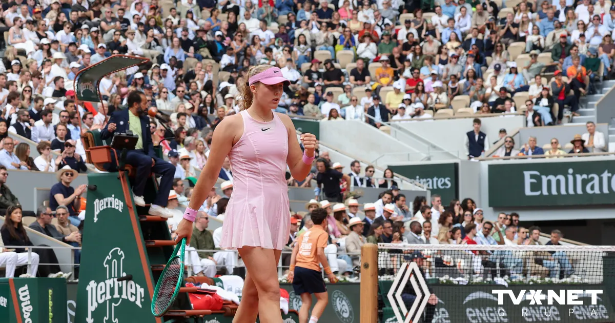Andrejeva and Hvaliņska Advance to French Open Final