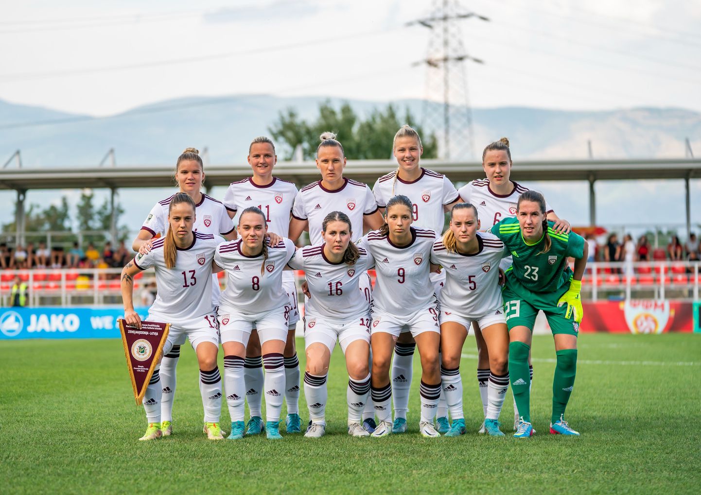 Женская сборная Латвии по футболу