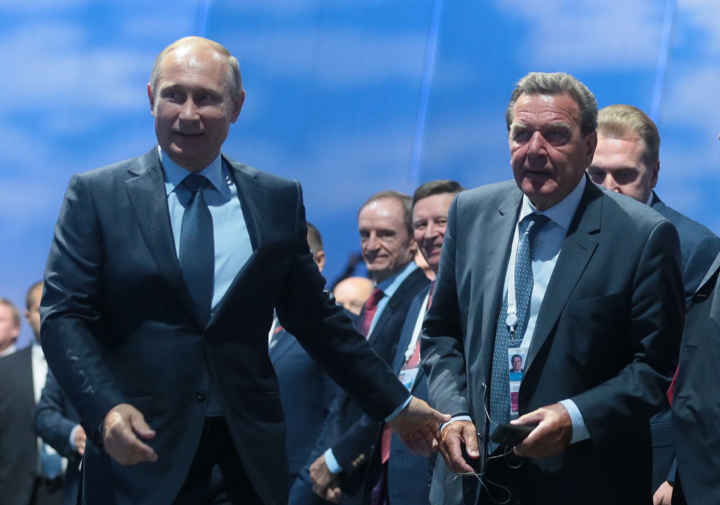 Владимир Путин и Герхард Шрёдер в 2015 году.