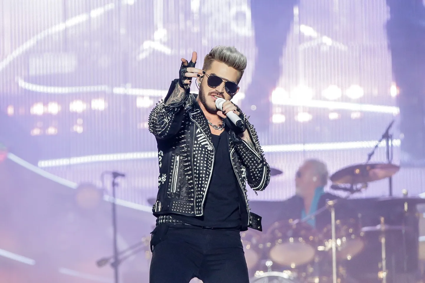 Queen + Adam Lambert