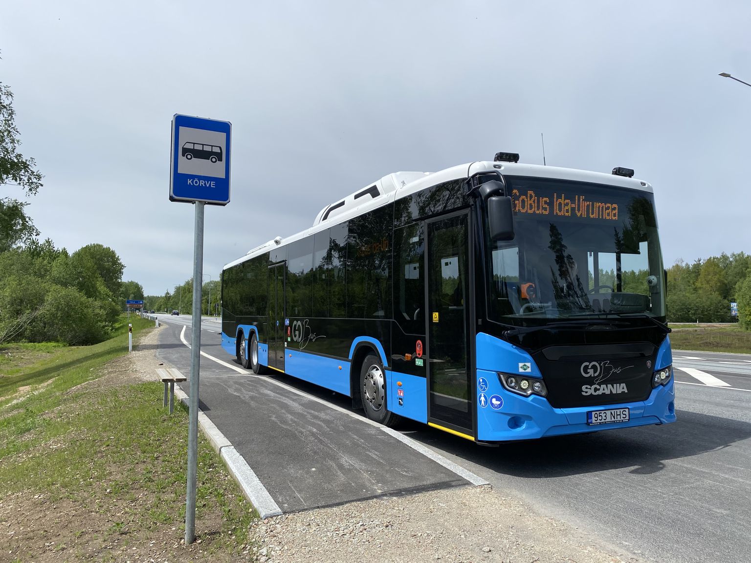 На смену старым и уставшим "облачным автобусам" скоро придут новехонькие газовые автобусы.