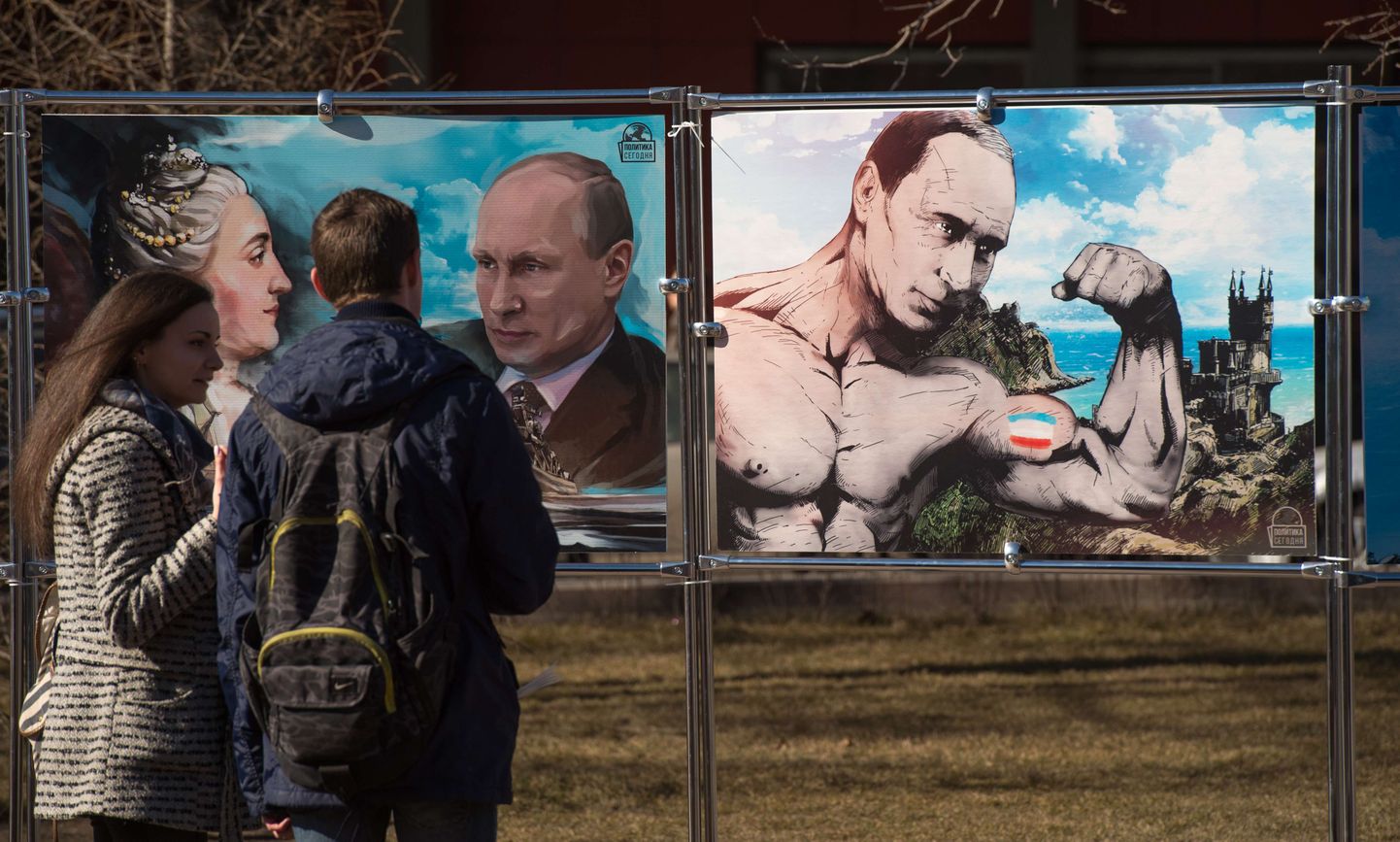 Venemaa presidenti kujutavad plakatid Krimmis