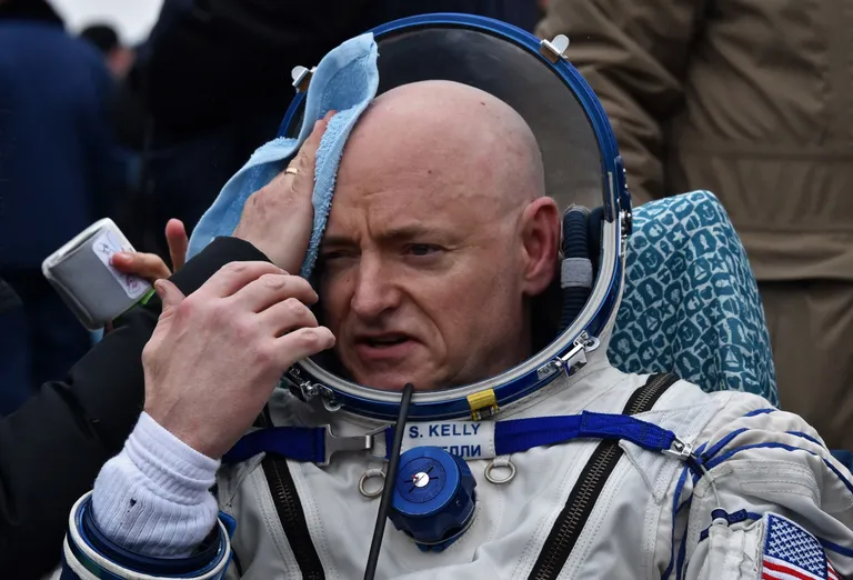 Scott Kelly pärast 340 päeva kestnud missiooni tagasi Maal