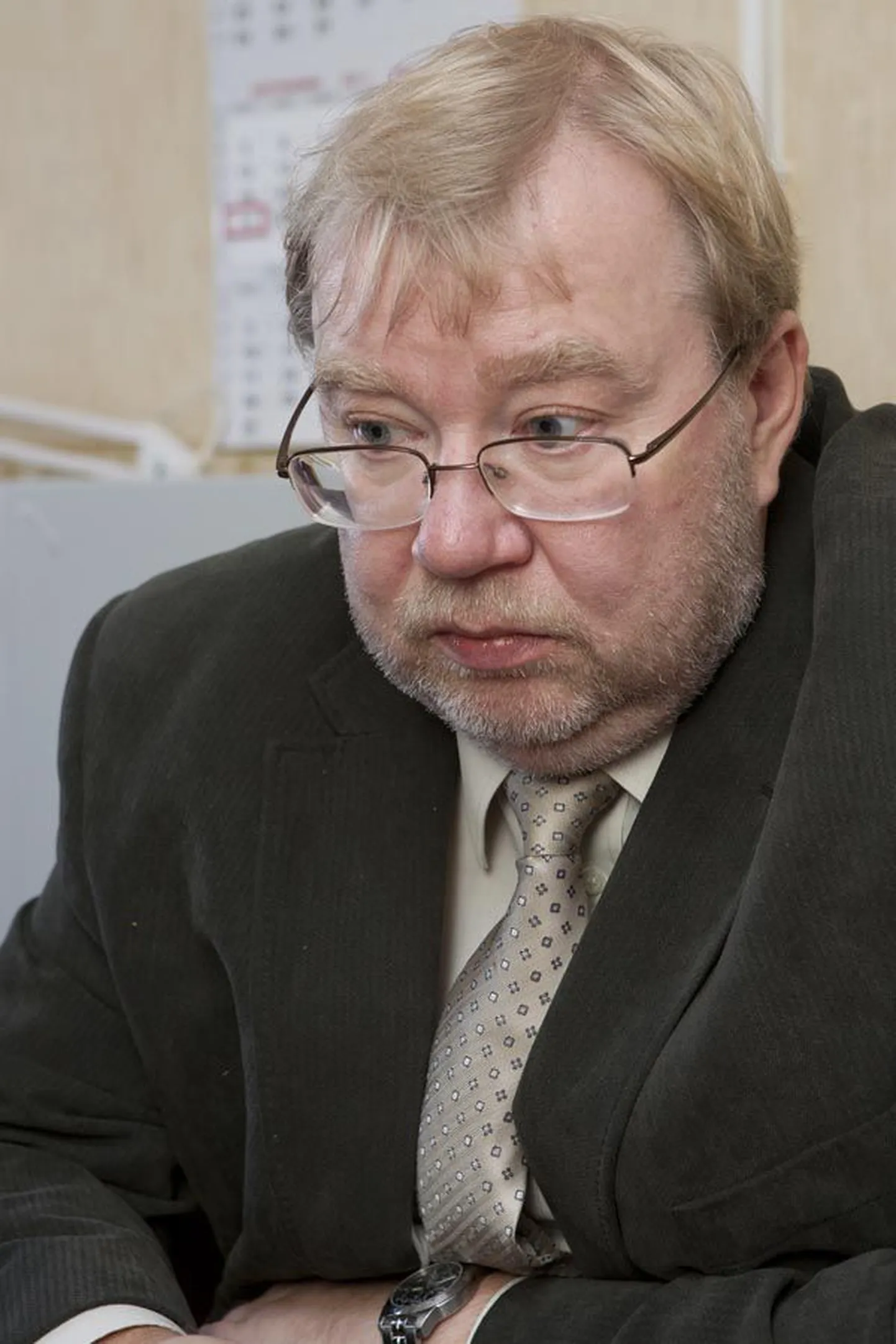 Mart Laar peab kosuma rahulikul režiimil.