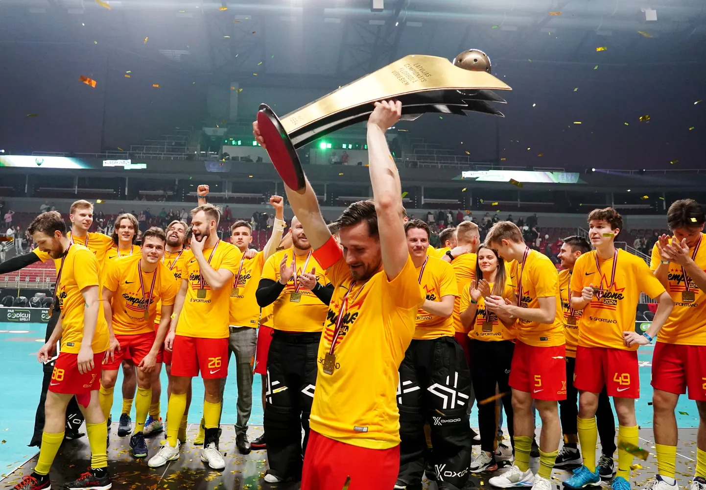 "Elvi Florbola līgas" vīriešu turnīra uzvarētāji "Masters"/"Ulbroka" komanda