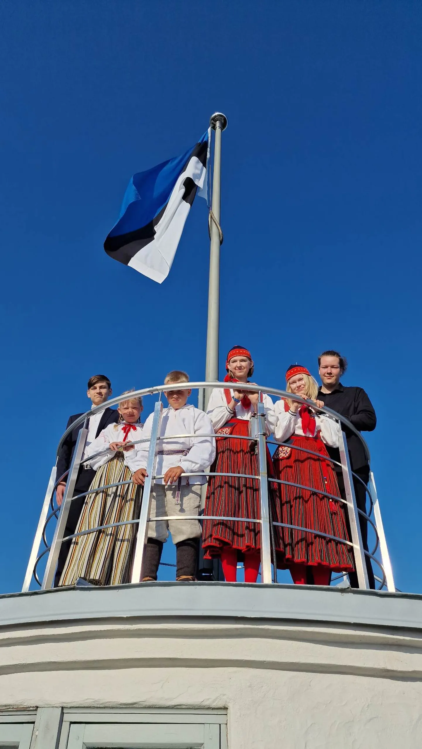 Oskar Hallop ja Annika Mirka Pika Hermanni tornis.