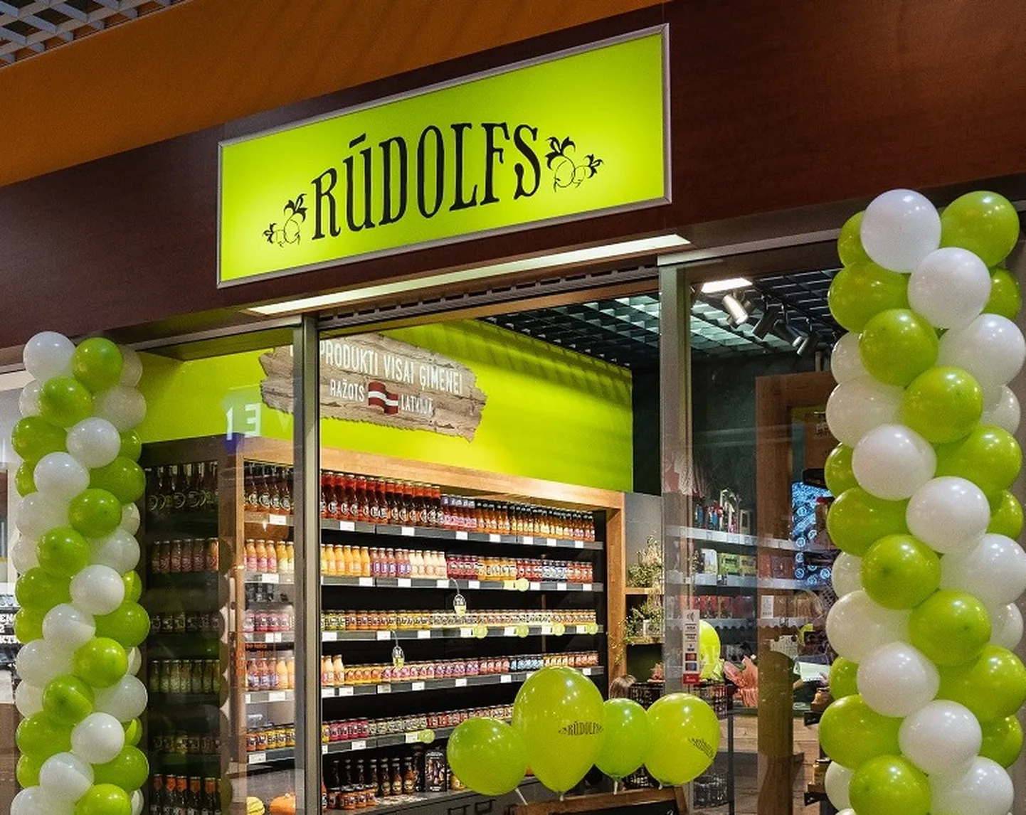 Zīmola "Rūdolfs" veikala atklāšana Ādažu tirdzniecības centrā "Apelsīns".