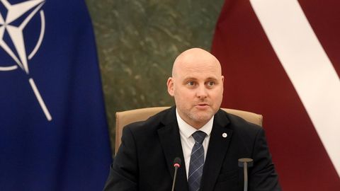 NÄDALA NÄGU ⟩ Neli kuud end tõestada