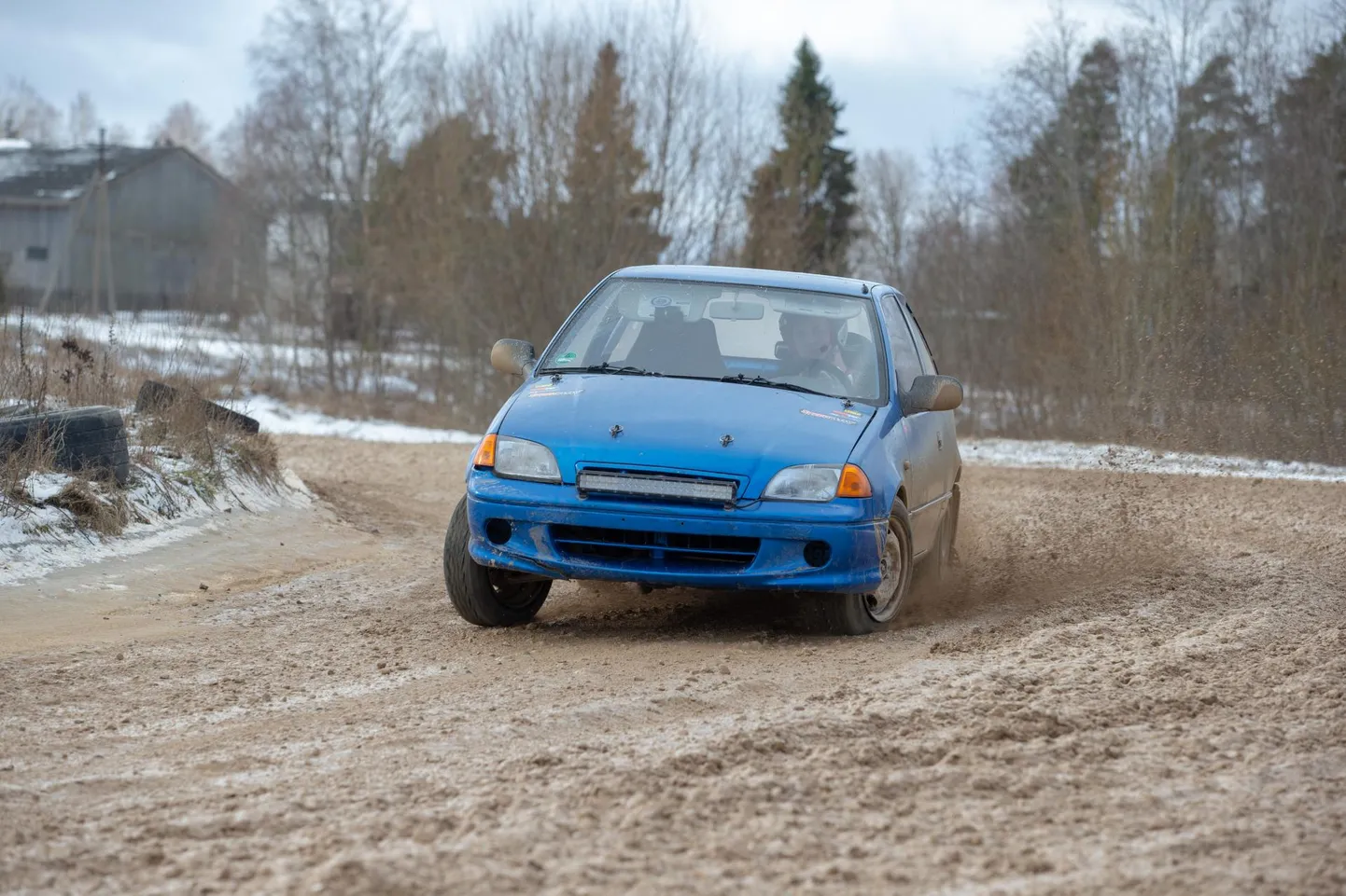 Autokrossihuvilistel on pühapäeval asja Aluvere karjääri.
