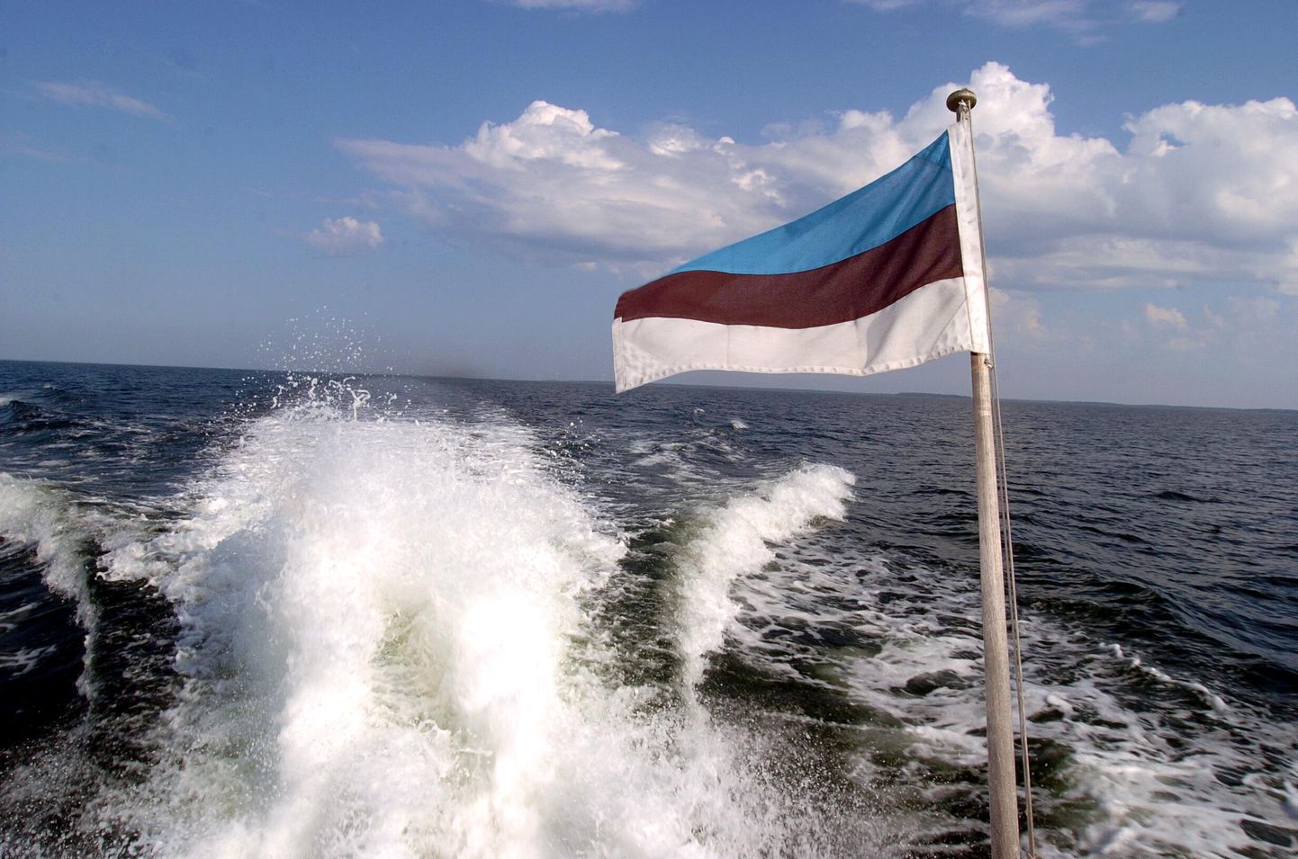 Valitsuse majandusarengu komisjon sai ülevaate meremajanduse kitsaskohtadest, mis takistavad laevade Eesti lipu alla tulemist.