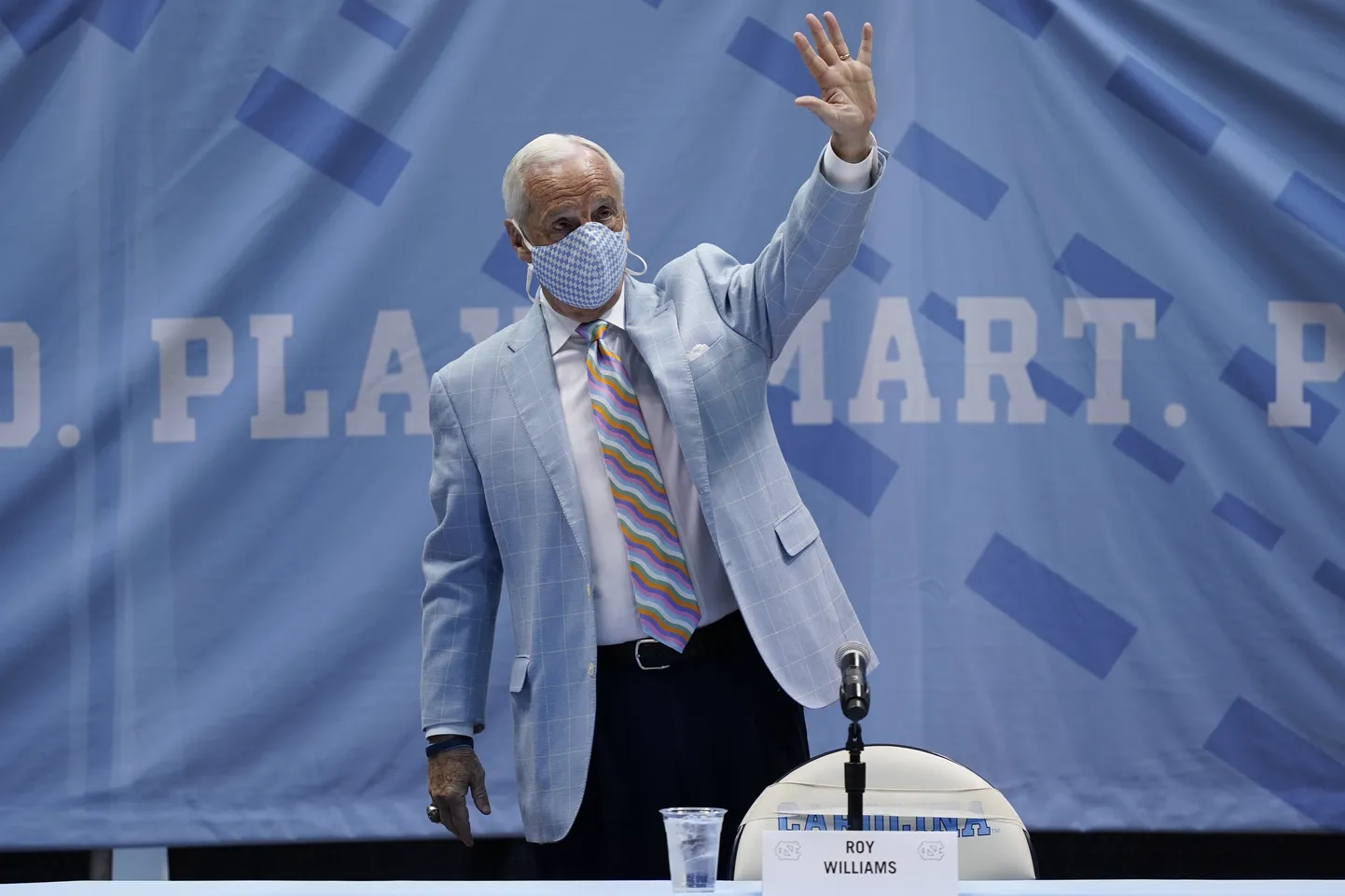 Roy Williams otsustas pensionile minna.