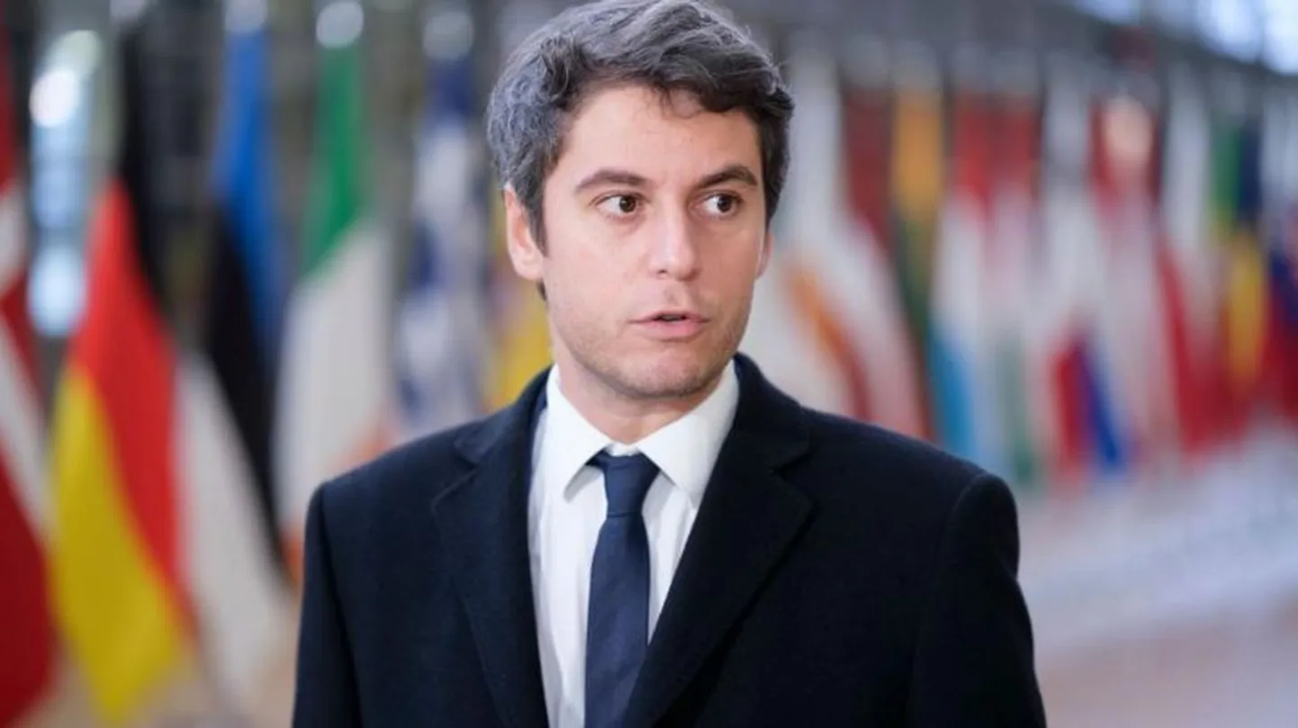Ранее 34-летний Габриэль Атталь занимал пост министра образования Франции.