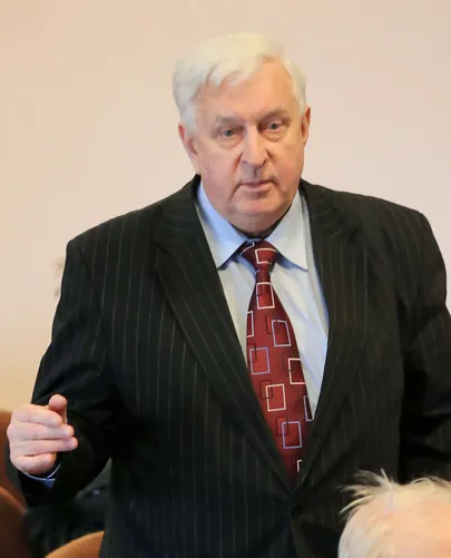Gennadi Kulkov, Kallaste linnapea: «Meil on suur laenukoormus, kuid see pole suur probleem. Oleme seda juba vähendanud. Meil pole ühtegi tasumata arvet.»